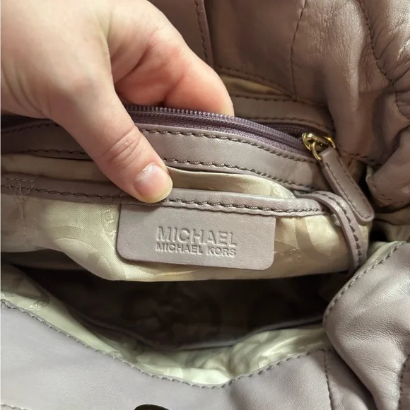 Michael Kors Lavender Shoulder Bag with Gold Accents - Picture 4 of 4